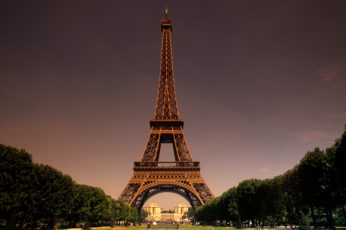 1.FRANCE_Eiffel Tower